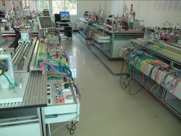 ZN-02GJD型 光机电气一体化控制实训系统